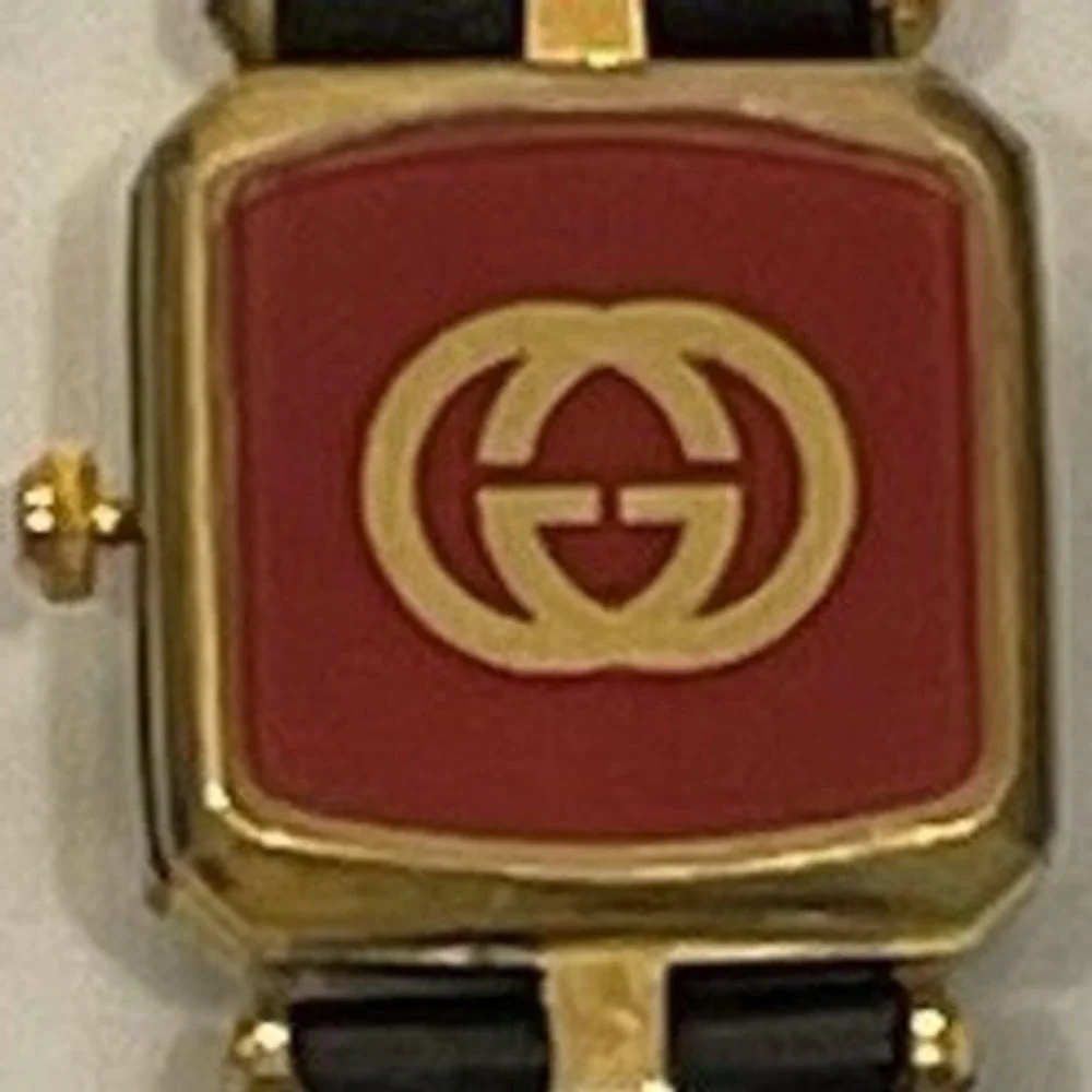 Gucci 1900L Vintage Square Web Stripe Gold Tone Leather Strap Watch